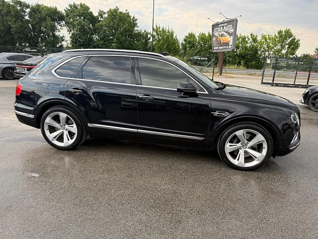 Bentley Bentayga DISTRONIK-HEAD UP-PANORAMA-V12-VAKUM-MONITORI-FULL - автомобили, коли, обяви за нови и употребявани 1