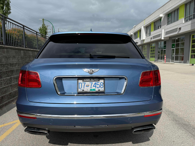 Bentley Bentayga 6.0L 12cyl AWD - автомобили, коли, обяви за нови и употребявани 3