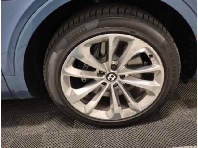 Bentley Bentayga 6.0L 12cyl AWD - автомобили, коли, обяви за нови и употребявани 6
