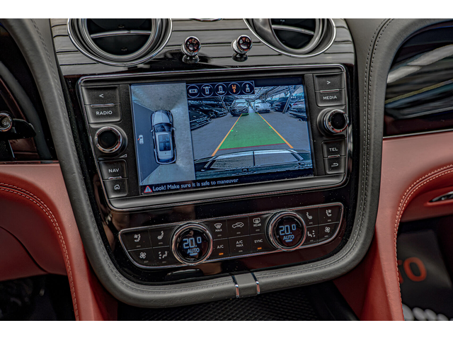 Bentley Bentayga 6.0TSI W12/Luxury Edition/Камера 360/Обдухване/Ambient/Side Assist - автомобили, коли, обяви за нови и употребявани 11