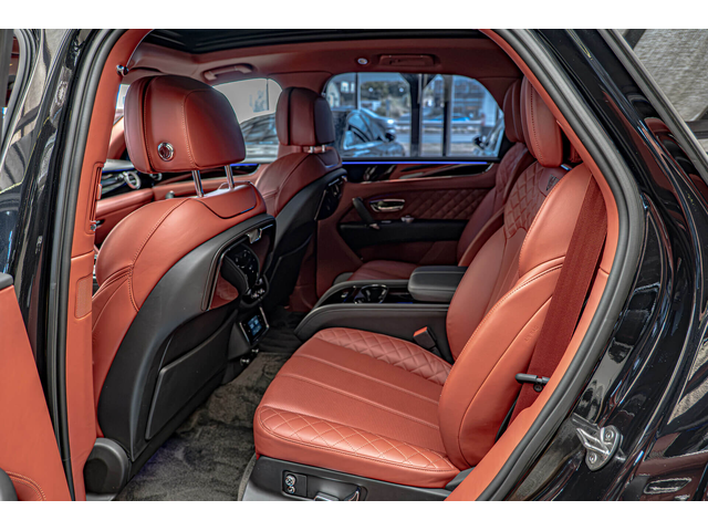 Bentley Bentayga 6.0TSI W12/Luxury Edition/Камера 360/Обдухване/Ambient/Side Assist - автомобили, коли, обяви за нови и употребявани 7