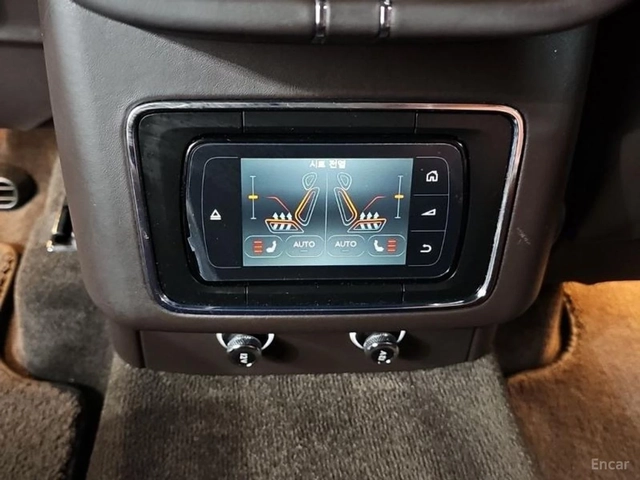 Bentley Bentayga 4.0* V8* ПОДГРЕВ* ОБДУХВАНЕ* 360* МАСАЖИ* HUD* - автомобили, коли, обяви за нови и употребявани 11
