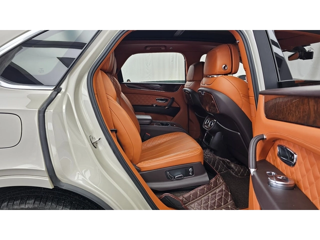 Bentley Bentayga 6.0 W12 - автомобили, коли, обяви за нови и употребявани 10