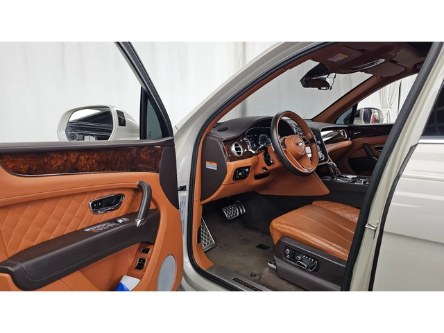 Bentley Bentayga 6.0 W12 - автомобили, коли, обяви за нови и употребявани 9
