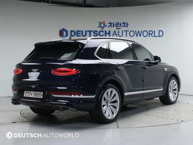 Bentley Bentayga 360КАМЕРИ | ХЕД ЪП | ОБДУХВАНЕ | ПАНОРАМА - автомобили, коли, обяви за нови и употребявани 1