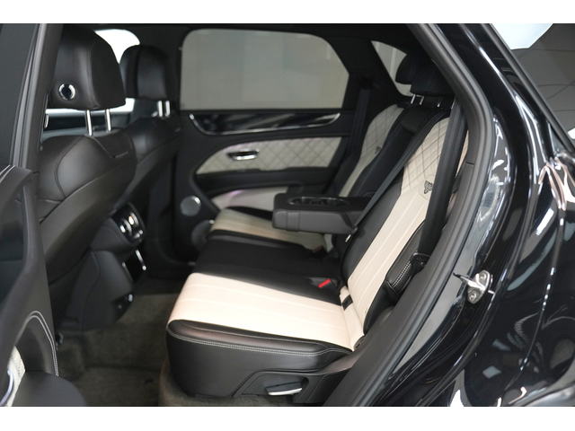 BENTLEY Bentayga Bentayga 4.0 V8 AWD First Edition - автомобили, коли, обяви за нови и употребявани 12