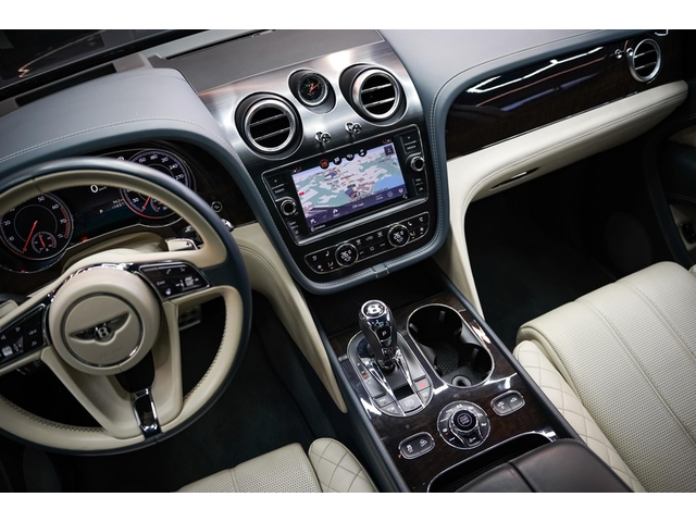 BENTLEY Bentayga Bentayga W12 - автомобили, коли, обяви за нови и употребявани 5