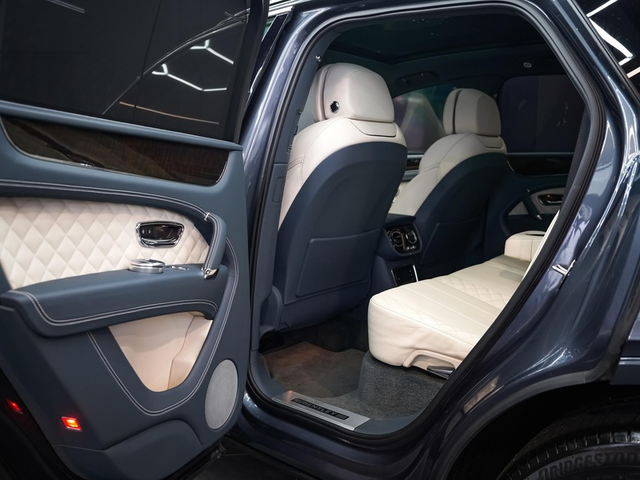 BENTLEY Bentayga Bentayga W12 - автомобили, коли, обяви за нови и употребявани 8