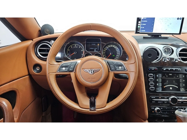 Bentley Continental GTC - автомобили, коли, обяви за нови и употребявани 12