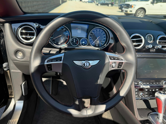 Bentley CONTINENTAL GT V8 4.0L 8cyl AWD - автомобили, коли, обяви за нови и употребявани 4