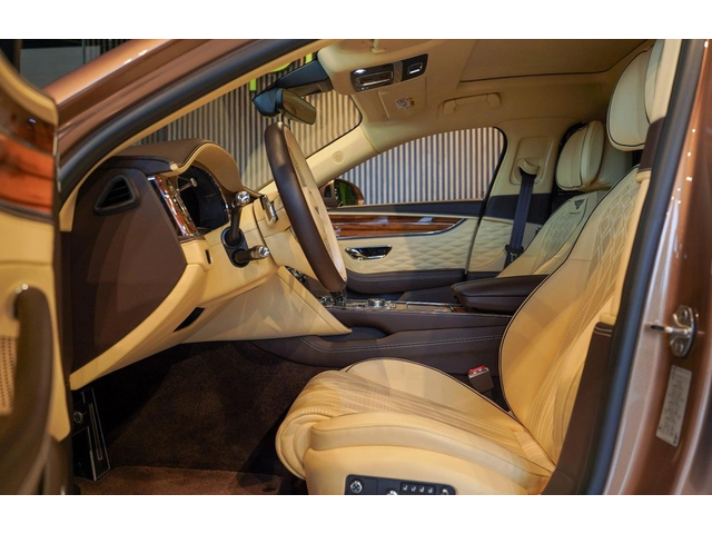 BENTLEY Flying Flying Spur 6.0 W12 AWD - автомобили, коли, обяви за нови и употребявани 5