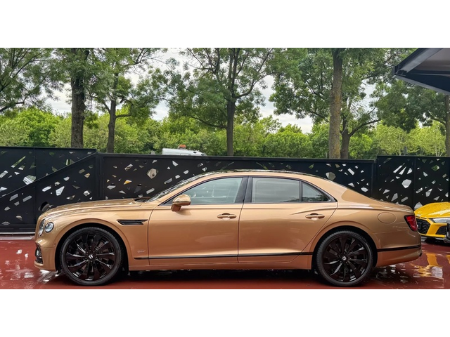 BENTLEY Flying Flying Spur Hybrid 2.9 V6 AWD  - автомобили, коли, обяви за нови и употребявани 4