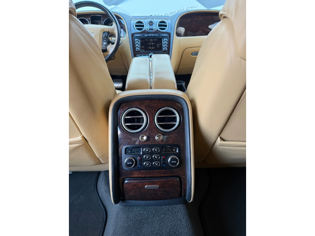 Bentley Flying Spur - автомобили, коли, обяви за нови и употребявани 8