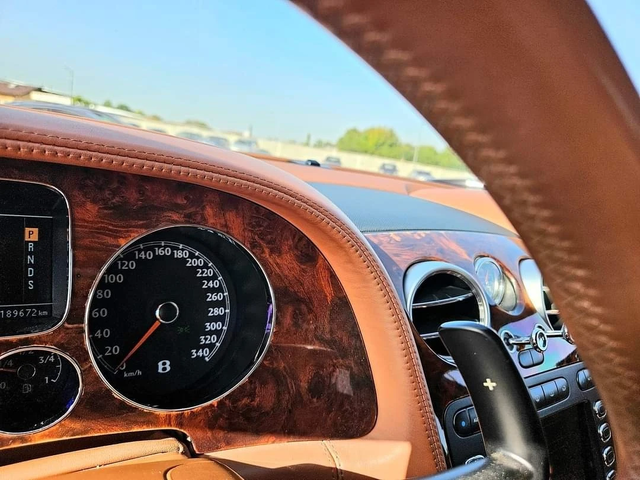 Bentley Flying Spur W12 6.0 I LONG УНИКАТ ЛИЗИНГ100% - автомобили, коли, обяви за нови и употребявани 14