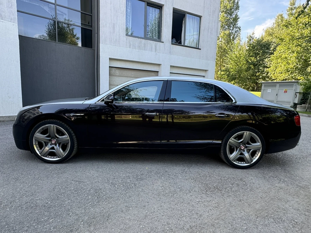 Bentley Flying Spur 4.0 / V8 - автомобили, коли, обяви за нови и употребявани 3