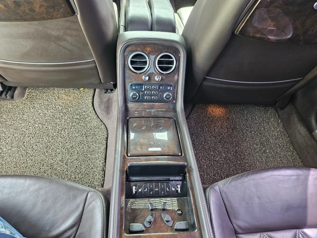 Bentley Flying Spur - автомобили, коли, обяви за нови и употребявани 10