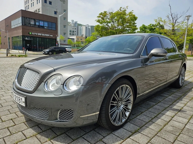 Bentley Flying Spur - автомобили, коли, обяви за нови и употребявани 1