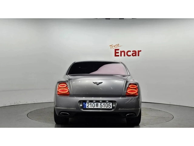 Bentley Flying Spur - автомобили, коли, обяви за нови и употребявани 1