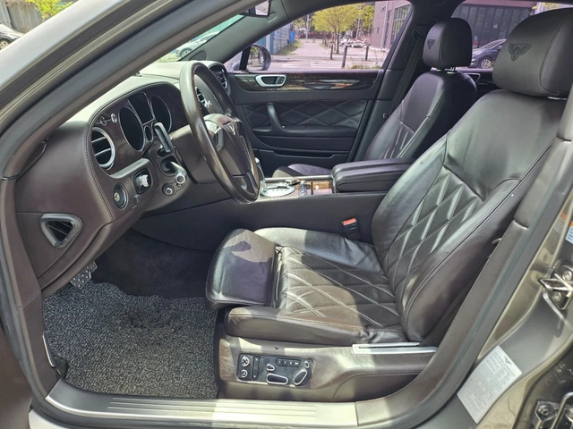 Bentley Flying Spur - автомобили, коли, обяви за нови и употребявани 11