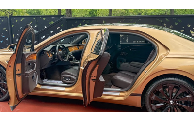 BENTLEY Flying Spur Flying Spur Hybrid 2.9 V6 AWD  - автомобили, коли, обяви за нови и употребявани 7