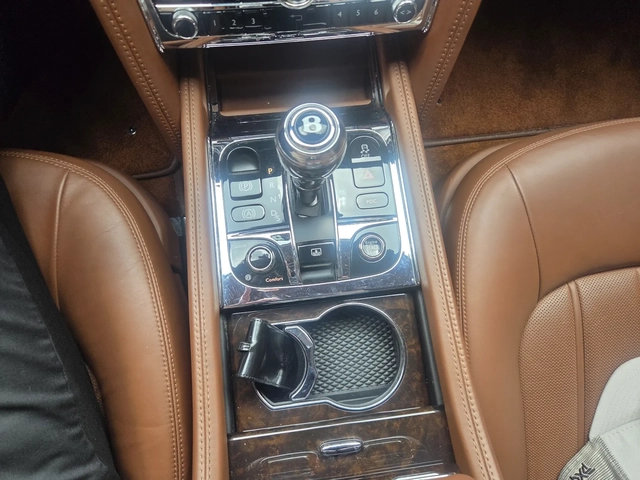 Bentley Mulsanne SOFT CLOSE | DVD | VENTILATED SEATS - автомобили, коли, обяви за нови и употребявани 10