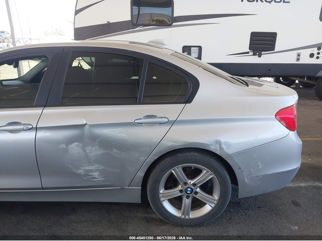 BMW 02 2.0L I-4 DI, DOHC, VVT, TURBO, 180HP Rear Wheel Drive - автомобили, коли, обяви за нови и употребявани 5