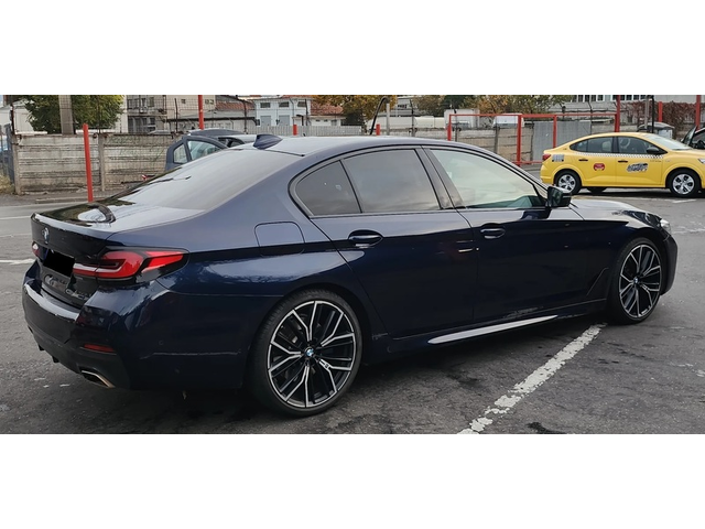 BMW 02 530d xDrive M-Pack - автомобили, коли, обяви за нови и употребявани 2