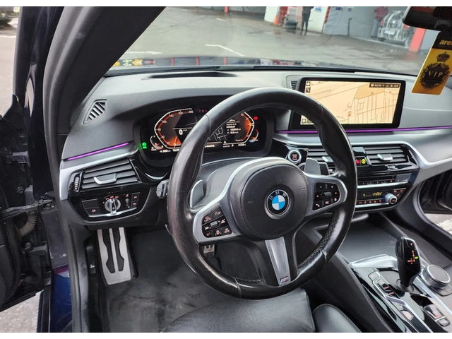 BMW 02 530d xDrive M-Pack - автомобили, коли, обяви за нови и употребявани 4