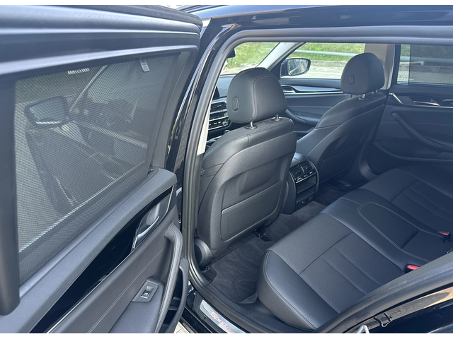 BMW 02 530i xDrive Touring - автомобили, коли, обяви за нови и употребявани 7