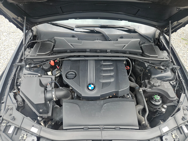 BMW 02 BMW 320 2.0d x drive - автомобили, коли, обяви за нови и употребявани 12