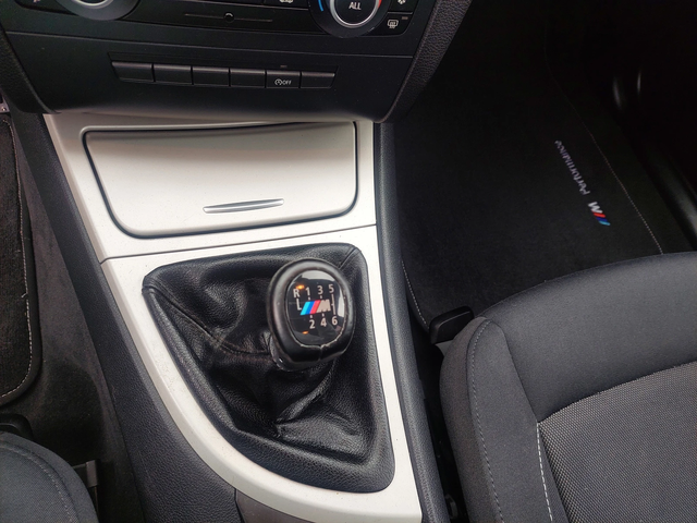 BMW 116 D M-SPORT 6 ck - автомобили, коли, обяви за нови и употребявани 11