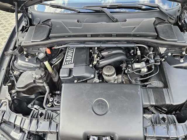 BMW 116 1.6I-116кс= КЛИМАТИК= BLACK EDITION - автомобили, коли, обяви за нови и употребявани 16