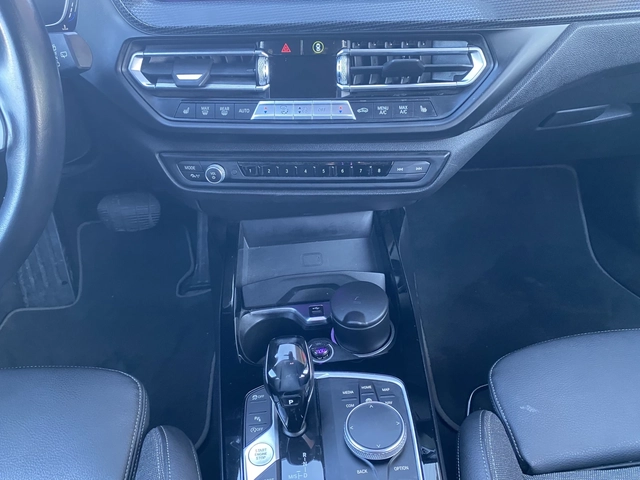 BMW 116 1.5 D Sport Line - автомобили, коли, обяви за нови и употребявани 10