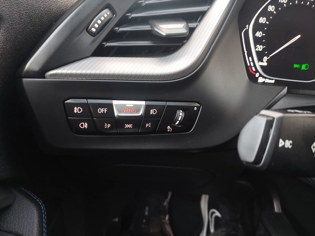 BMW 118 D M-Sport AUTOMAT - автомобили, коли, обяви за нови и употребявани 12