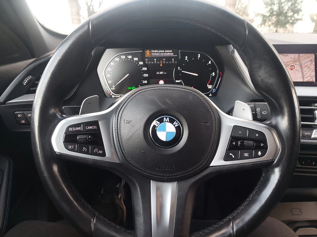BMW 118 D M-Sport AUTOMAT - автомобили, коли, обяви за нови и употребявани 6