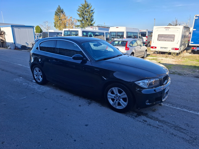 BMW 120 2.0D Navi - автомобили, коли, обяви за нови и употребявани 1