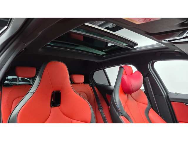 BMW 135 xDrive | Панорама | Червен салон | Камера| Keyless - автомобили, коли, обяви за нови и употребявани 9