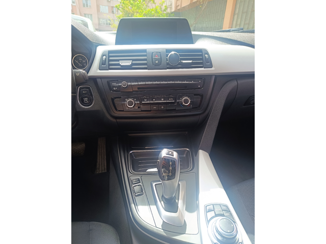 BMW 1M Седан - автомобили, коли, обяви за нови и употребявани 7