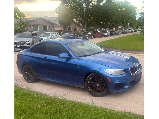 BMW 2 SERIES 2.0L 4cyl RWD - автомобили, коли, обяви за нови и употребявани 2
