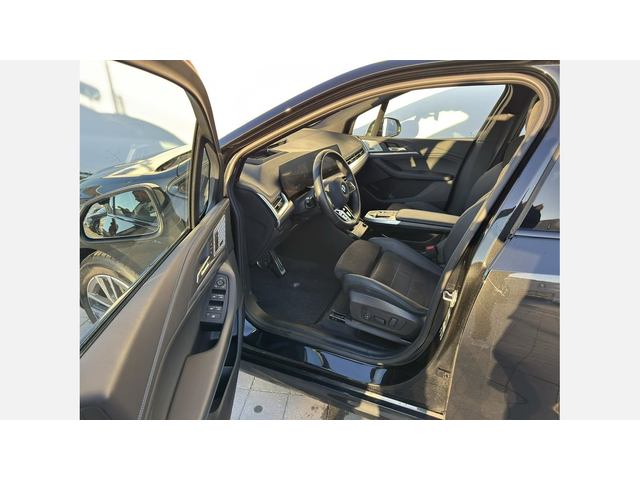 BMW 220i Active Tourer - автомобили, коли, обяви за нови и употребявани 7