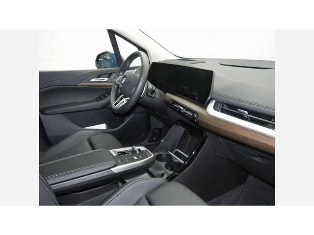 BMW 223i xDrive - автомобили, коли, обяви за нови и употребявани 5