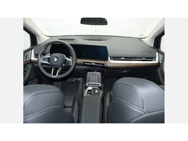 BMW 223i xDrive - автомобили, коли, обяви за нови и употребявани 6