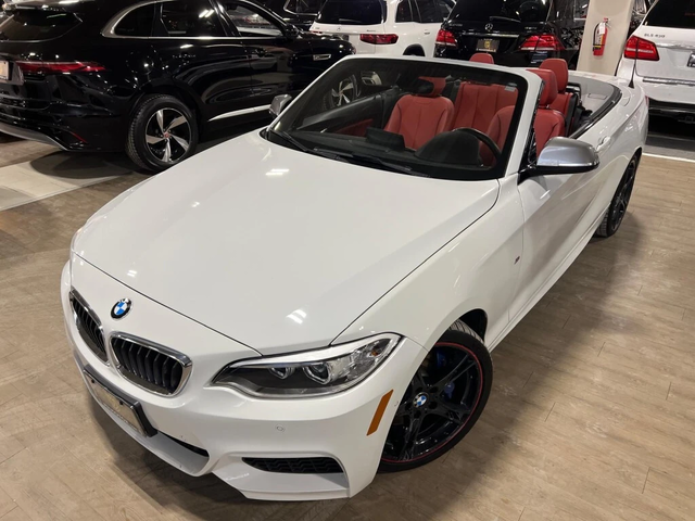 BMW 235 i xDrive CONVERTIBLE M  С РЕГИСТРАЦИЯ И АВТОКРЕДИТ - автомобили, коли, обяви за нови и употребявани 4