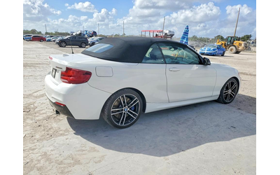 bmw-240-3-0l-6-rear-wheel-drive - 3