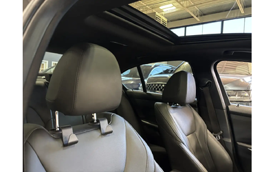BMW 3 Series 330i xDrive|AWD|CLUSTERNAV|SUNROOF|BMWLED|LEATHER| All Wheel Drive - автомобили, коли, обяви за нови и употребявани 11