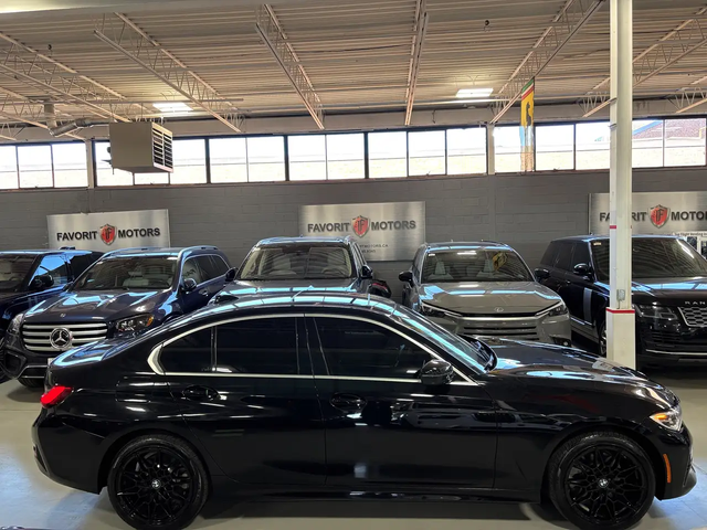 BMW 3 Series 330i xDrive|AWD|CLUSTERNAV|SUNROOF|BMWLED|LEATHER| All Wheel Drive - автомобили, коли, обяви за нови и употребявани 3
