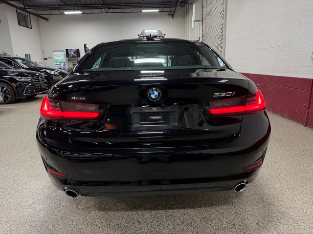 BMW 3 Series 330i xDrive - WIRELESS APPLE CARPLAY - NAVIGATION - BACKUP CAMERA - KEYLESS START - COMFORT ACCESS - BLINDSPOT ASSIST - R All Wheel Drive - автомобили, коли, обяви за нови и употребявани 4