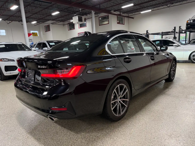 BMW 3 Series 330i xDrive - WIRELESS APPLE CARPLAY - NAVIGATION - BACKUP CAMERA - KEYLESS START - COMFORT ACCESS - BLINDSPOT ASSIST - R All Wheel Drive - автомобили, коли, обяви за нови и употребявани 5