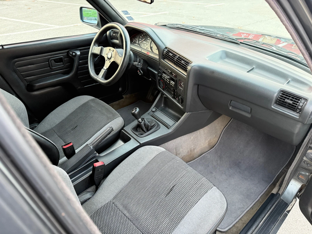 BMW 316 ГАЗ* Без аналог на пазара* Като НОВА* ГАРАЖНА - автомобили, коли, обяви за нови и употребявани 12