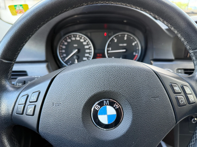 BMW 320 320xDrive+ 184kc+ Automatic+ Подгрев+ Навигация - автомобили, коли, обяви за нови и употребявани 10